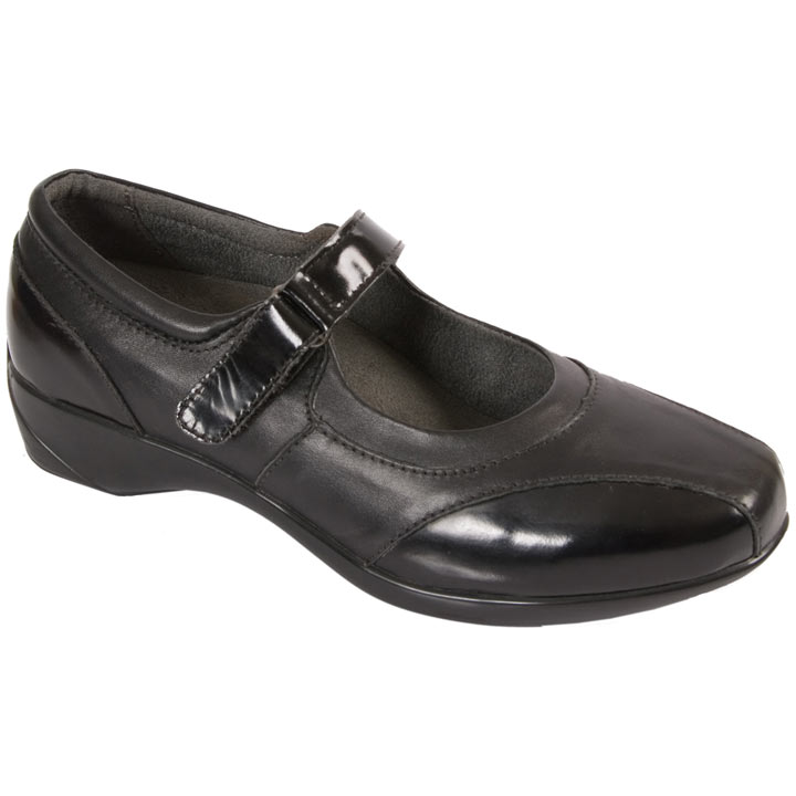 Verity-black-orthopedic-shoe